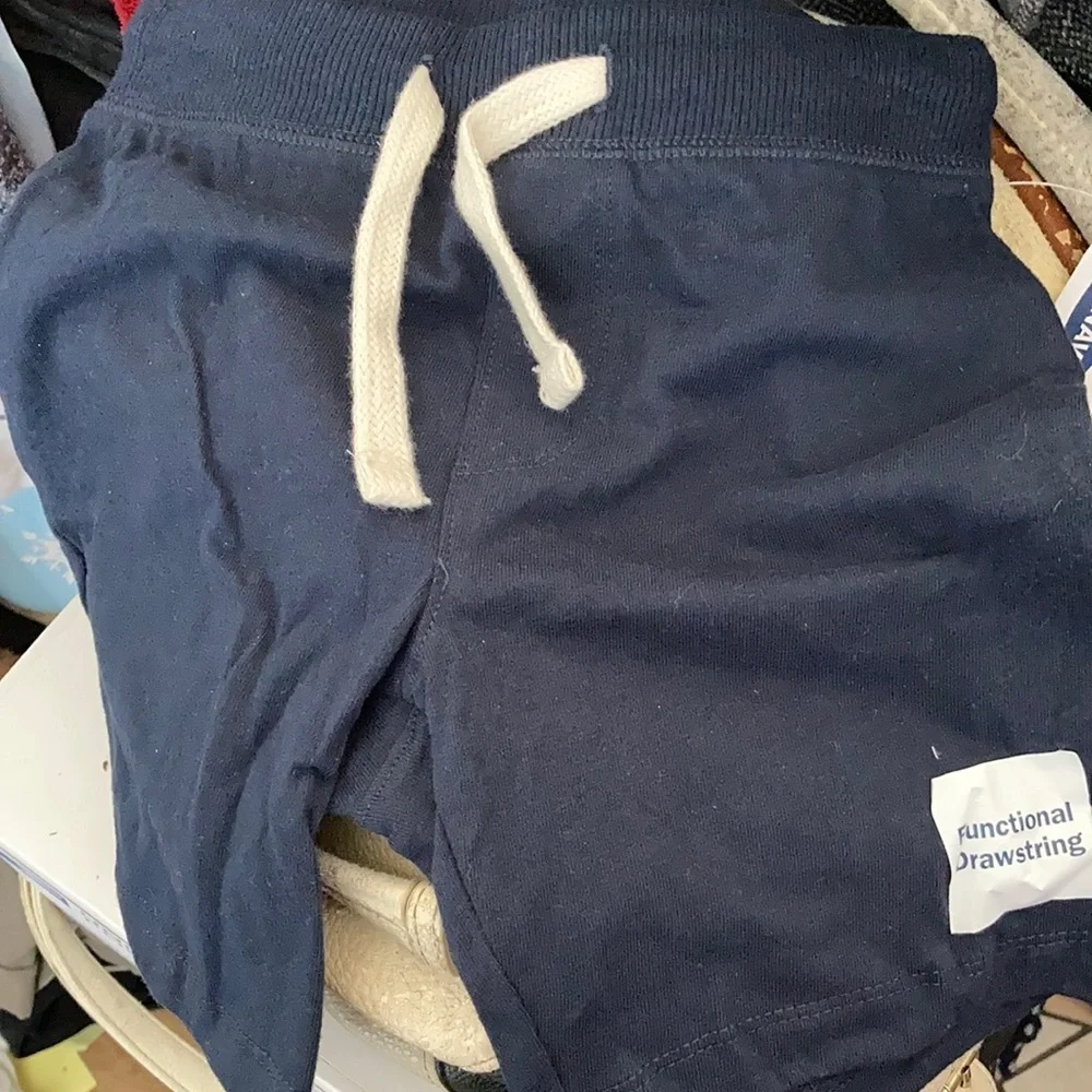 FINAL MARKDOWN NWT children’s old navy shorts 4t